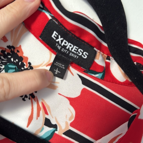 Express Button Down - Picture 5 of 7